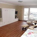 Haus Norderhoog 69 *